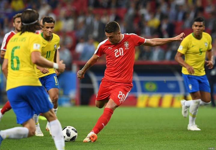 费耶诺德迎荷甲关键赛，集结日扳平良机，震撼外界，控场能力受关注的简单介绍