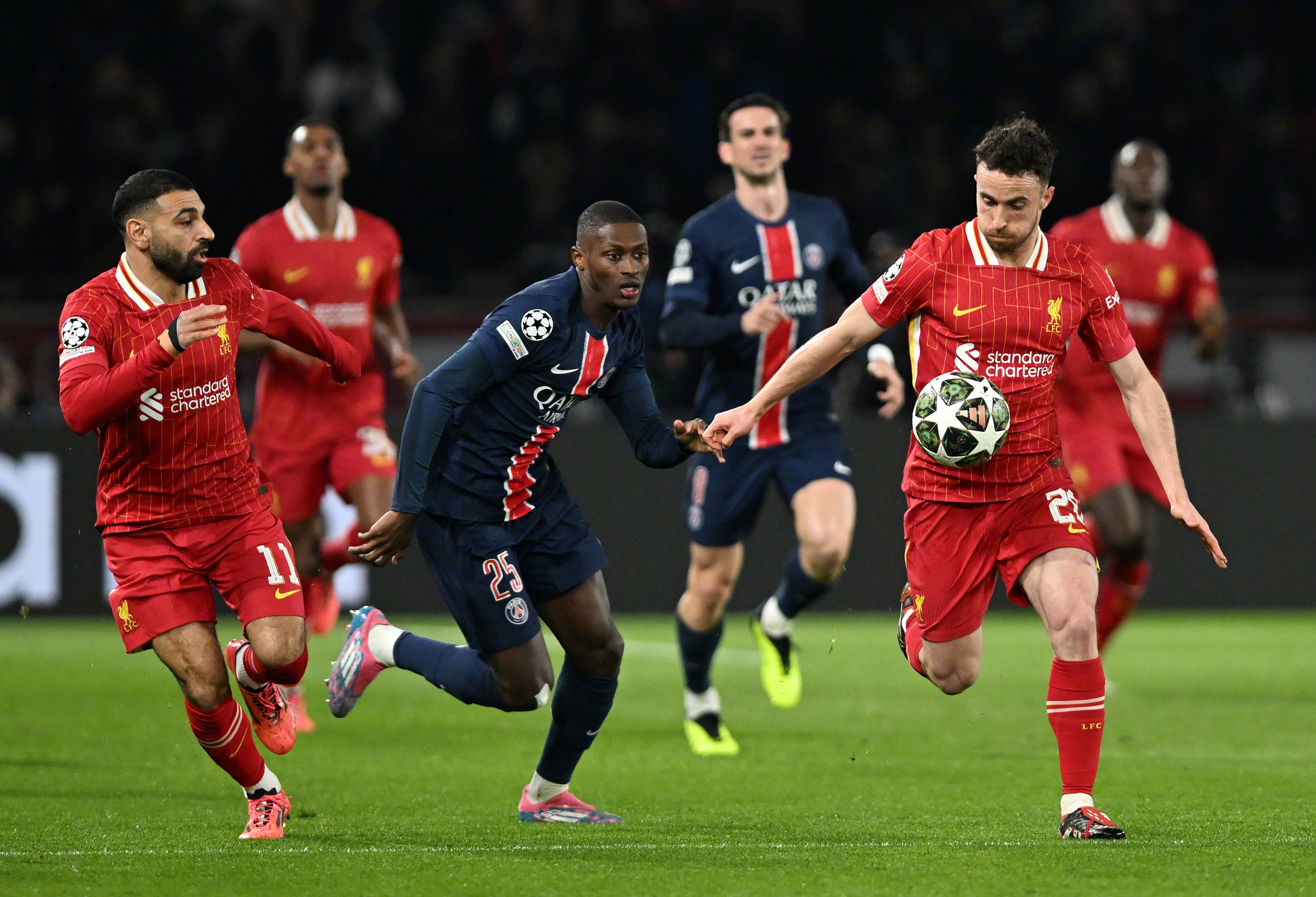 巴黎圣日耳曼发布备战花絮，冲刺阶段豪取连胜，欧冠任务艰巨，高层口径保持一致的简单介绍